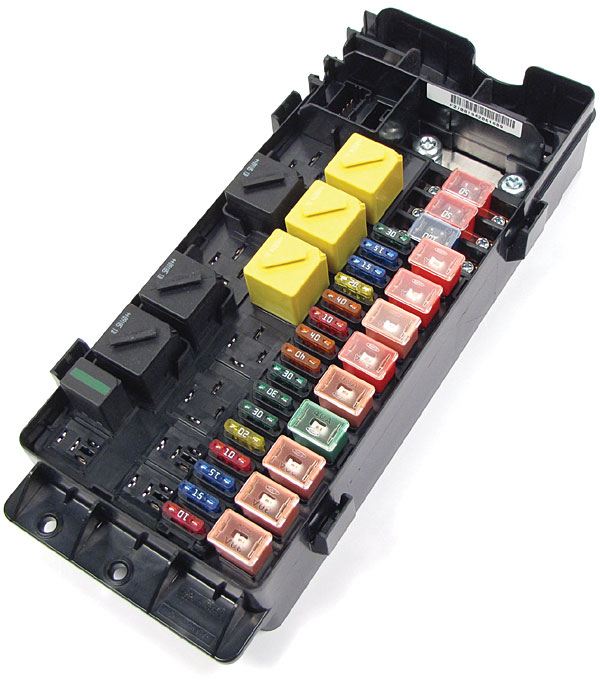 Fuse Box Engine Compartment (Gen